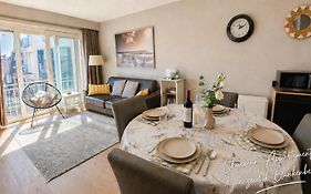 Charming Apartment Direct Access Beach Blankenberge